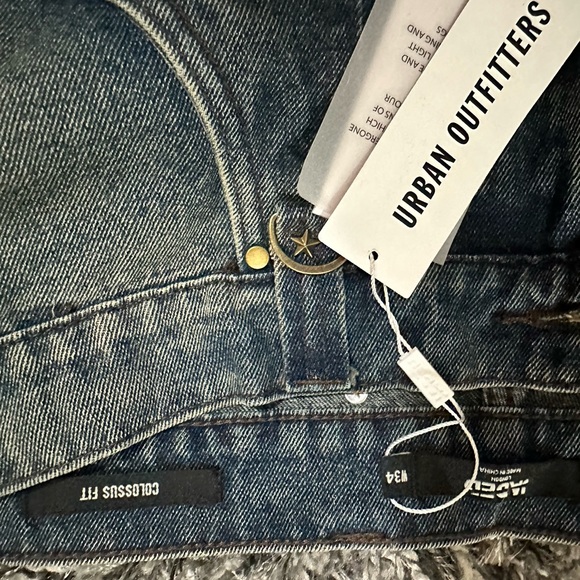 Brand new Urban Outfitters wide leg COLUSSUS FIT baggy pants with pockets. - Picture 5 of 5